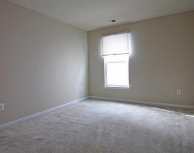 11518 Amherst Avenue - Photo Thumbnail 28