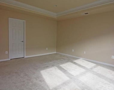 11518 Amherst Avenue - Photo Thumbnail 34
