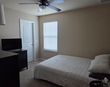 108 Blue Sage Dr - Photo Thumbnail 15