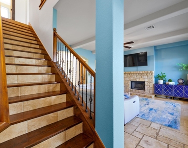 2802 Lohmans Ford Rd - Photo Thumbnail 21