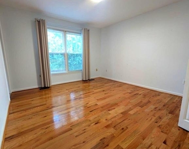 5975 Augustine Avenue - Photo Thumbnail 16