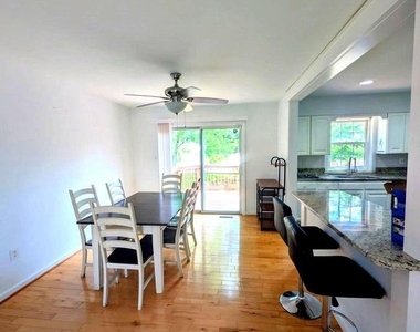 5975 Augustine Avenue - Photo Thumbnail 4