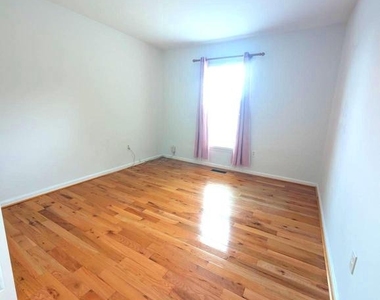 5975 Augustine Avenue - Photo Thumbnail 15
