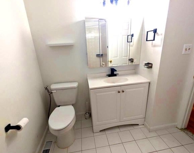 5975 Augustine Avenue - Photo Thumbnail 23