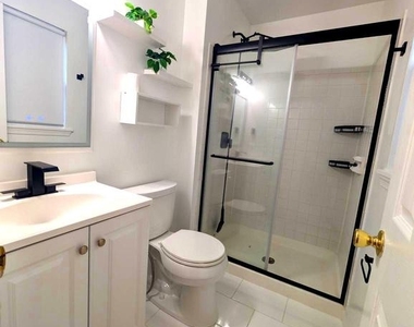 5975 Augustine Avenue - Photo Thumbnail 18