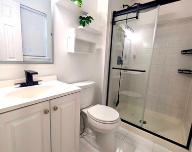 5975 Augustine Avenue - Photo Thumbnail 19