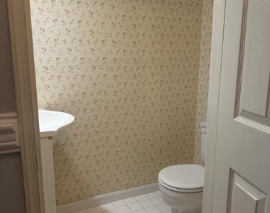 4916 Columbia Road - Photo Thumbnail 7
