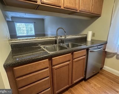 4916 Columbia Road - Photo Thumbnail 2
