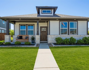 2428 Ekvall Dr - Photo Thumbnail 1