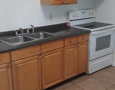 118 Weber Street - Photo Thumbnail 3