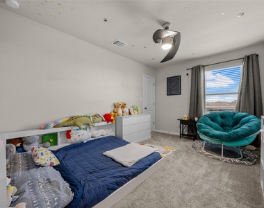 718 Sassafras St - Photo Thumbnail 17