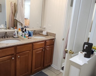 107 Swallow Pointe Court - Photo Thumbnail 16
