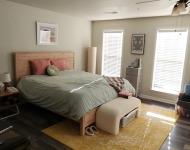 107 Swallow Pointe Court - Photo Thumbnail 8