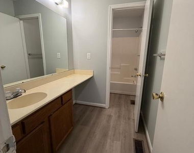 310 Tumbleweed Place - Photo Thumbnail 22