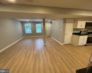 13750 Summer Place - Photo Thumbnail 9