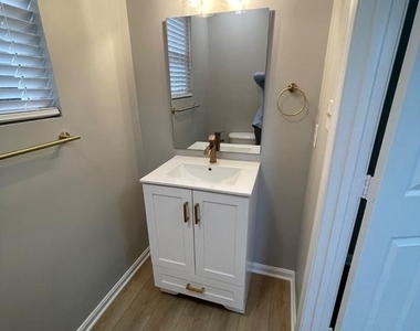 13750 Summer Place - Photo Thumbnail 11