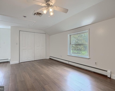 1703 Roland Avenue - Photo Thumbnail 23