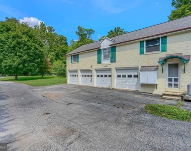 1703 Roland Avenue - Photo Thumbnail 2