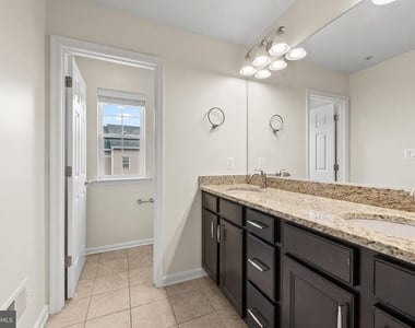 306 Paladium Court - Photo Thumbnail 22