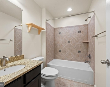 306 Paladium Court - Photo Thumbnail 4