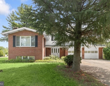 4816 Bucks School House Road - Photo Thumbnail 2