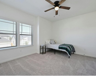 12613 Stanford Dr - Photo Thumbnail 22