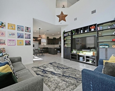 12613 Stanford Dr - Photo Thumbnail 13