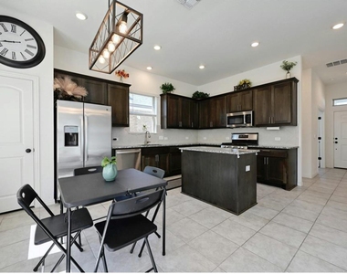 12613 Stanford Dr - Photo Thumbnail 8
