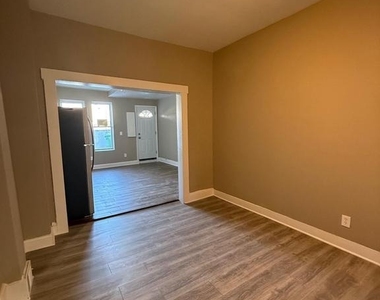2424 E Chase Street - Photo Thumbnail 10