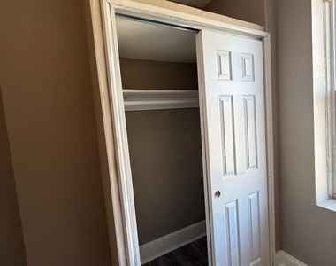 2424 E Chase Street - Photo Thumbnail 22