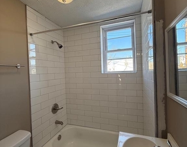 2424 E Chase Street - Photo Thumbnail 19