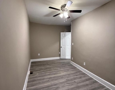 2424 E Chase Street - Photo Thumbnail 29