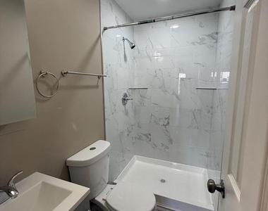 2424 E Chase Street - Photo Thumbnail 11