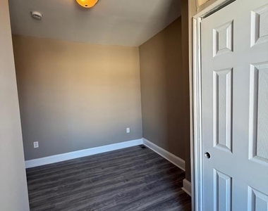 2424 E Chase Street - Photo Thumbnail 21