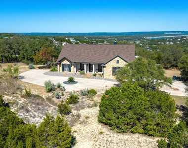 702 E Summit Dr - Photo Thumbnail 26