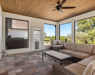 702 E Summit Dr - Photo Thumbnail 5