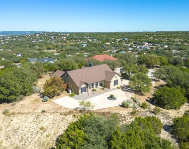 702 E Summit Dr - Photo Thumbnail 21