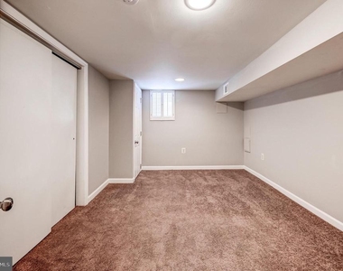 2103 E Madison Street - Photo Thumbnail 16