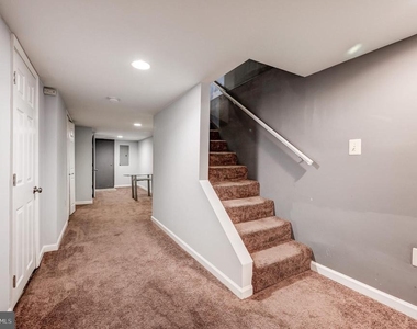 2103 E Madison Street - Photo Thumbnail 14