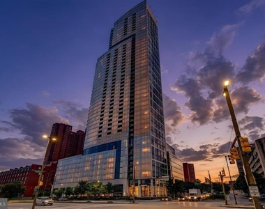 414 Light Street - Photo Thumbnail 3