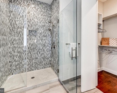 414 Light Street - Photo Thumbnail 26