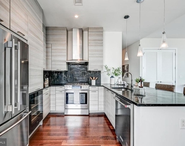 414 Light Street - Photo Thumbnail 12