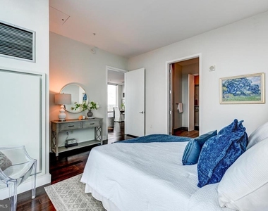 414 Light Street - Photo Thumbnail 20