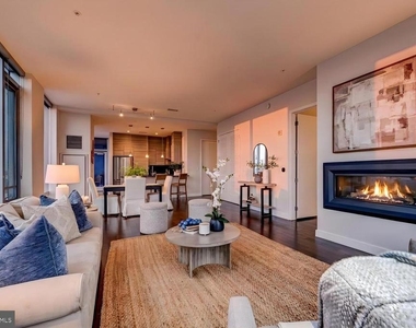 414 Light Street - Photo Thumbnail 4