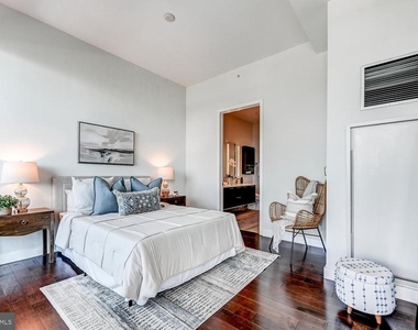 414 Light Street - Photo Thumbnail 25