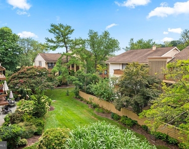 8 Cross Keys Road - Photo Thumbnail 10