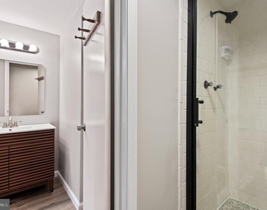 8 Cross Keys Road - Photo Thumbnail 25