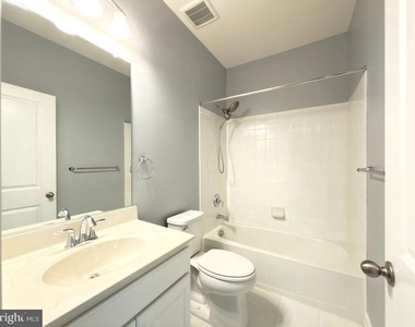 2512 Buckthorn Drive - Photo Thumbnail 19