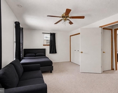204 Kentucky Avenue - Photo Thumbnail 17
