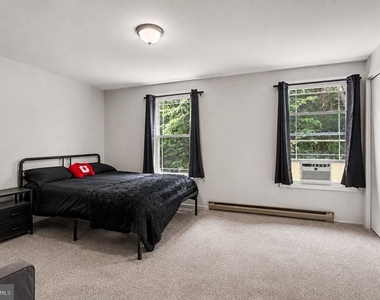 204 Kentucky Avenue - Photo Thumbnail 14